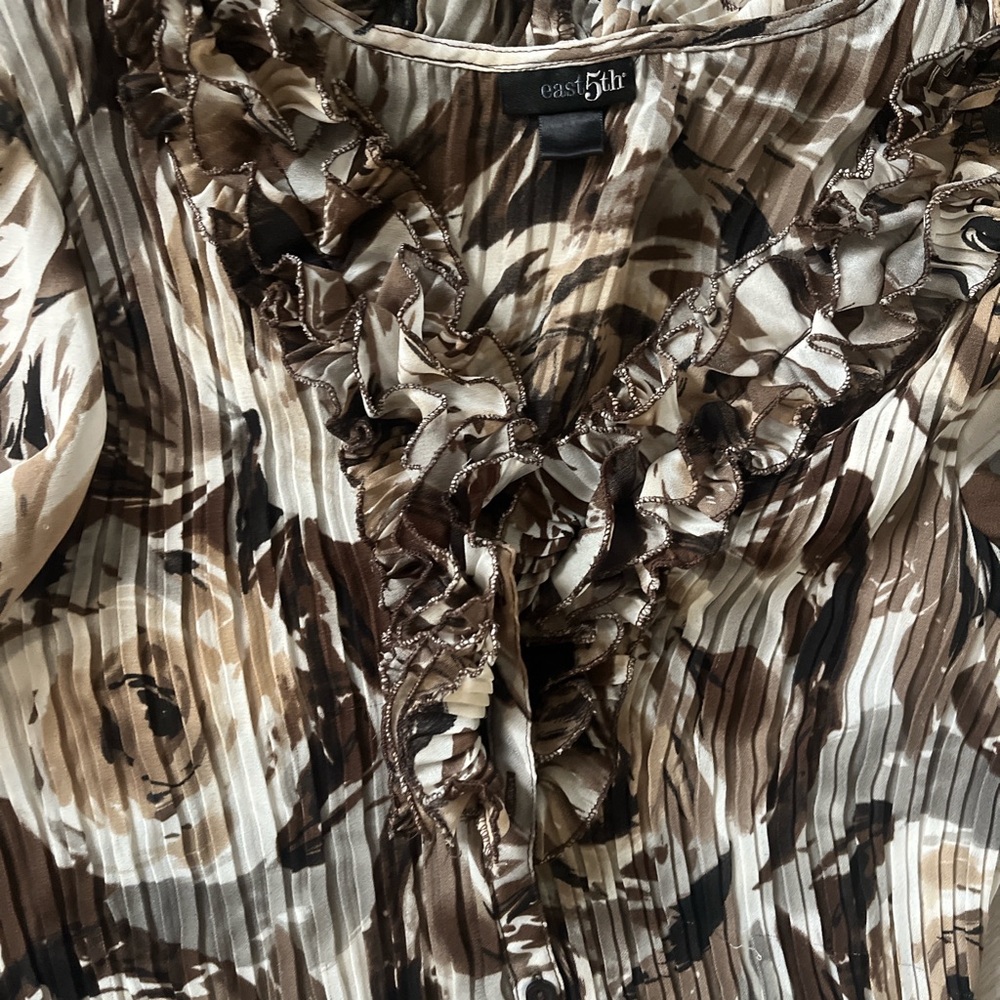 Earth Tone Ruffled Shirt - Picture 4 of 5
